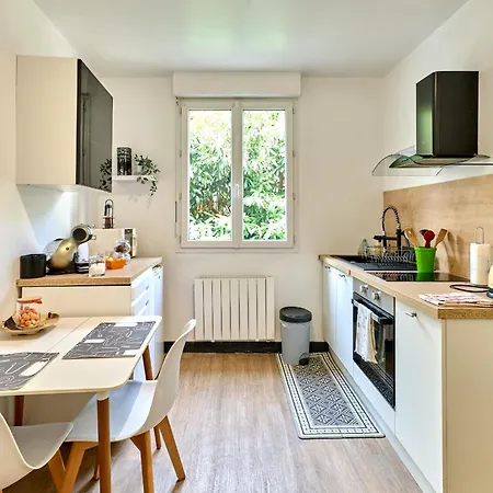 Agreable Studio En Hyper Centre Nevers Exterior photo